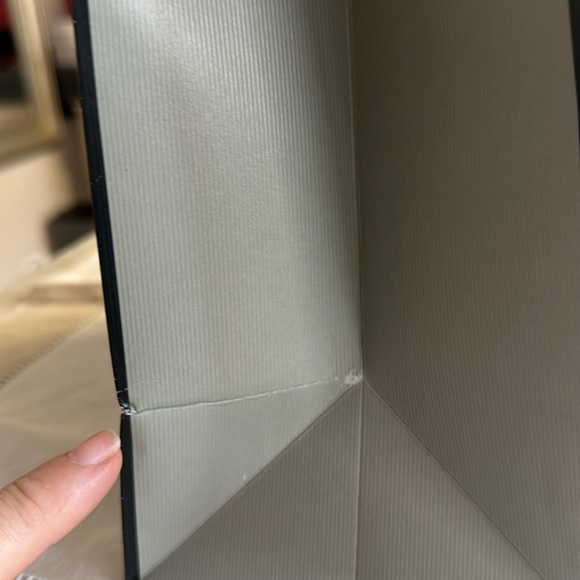 TOM FORD✨ 🌟✨Luxury Designer Bags and Boxes for Sale!✨🌟 - Picture 6 of 12